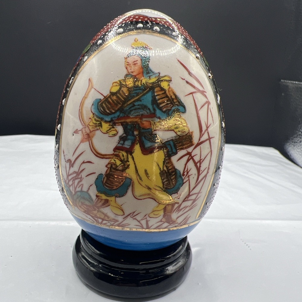 Vintage Chinese Satsuma Style Porcelain Egg Moriage Warrior Archer With Base